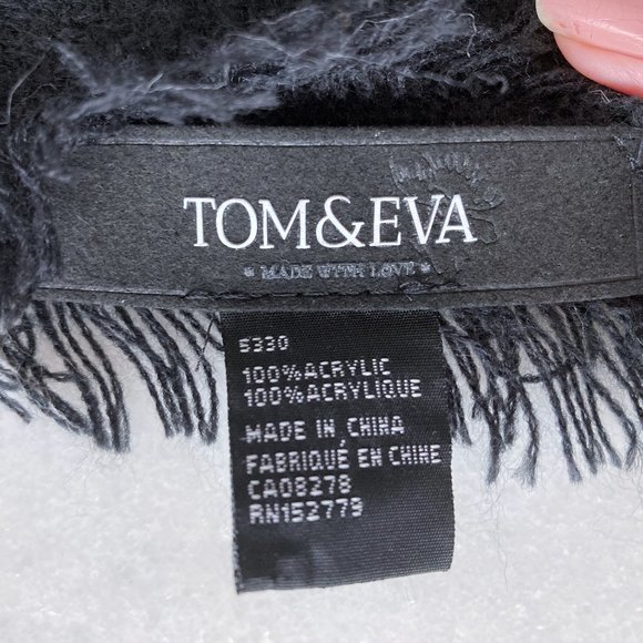 Tom & Eva neutral plaid blanket scarf (black, tan, camel, cream, brown, grey) - Picture 4 of 4